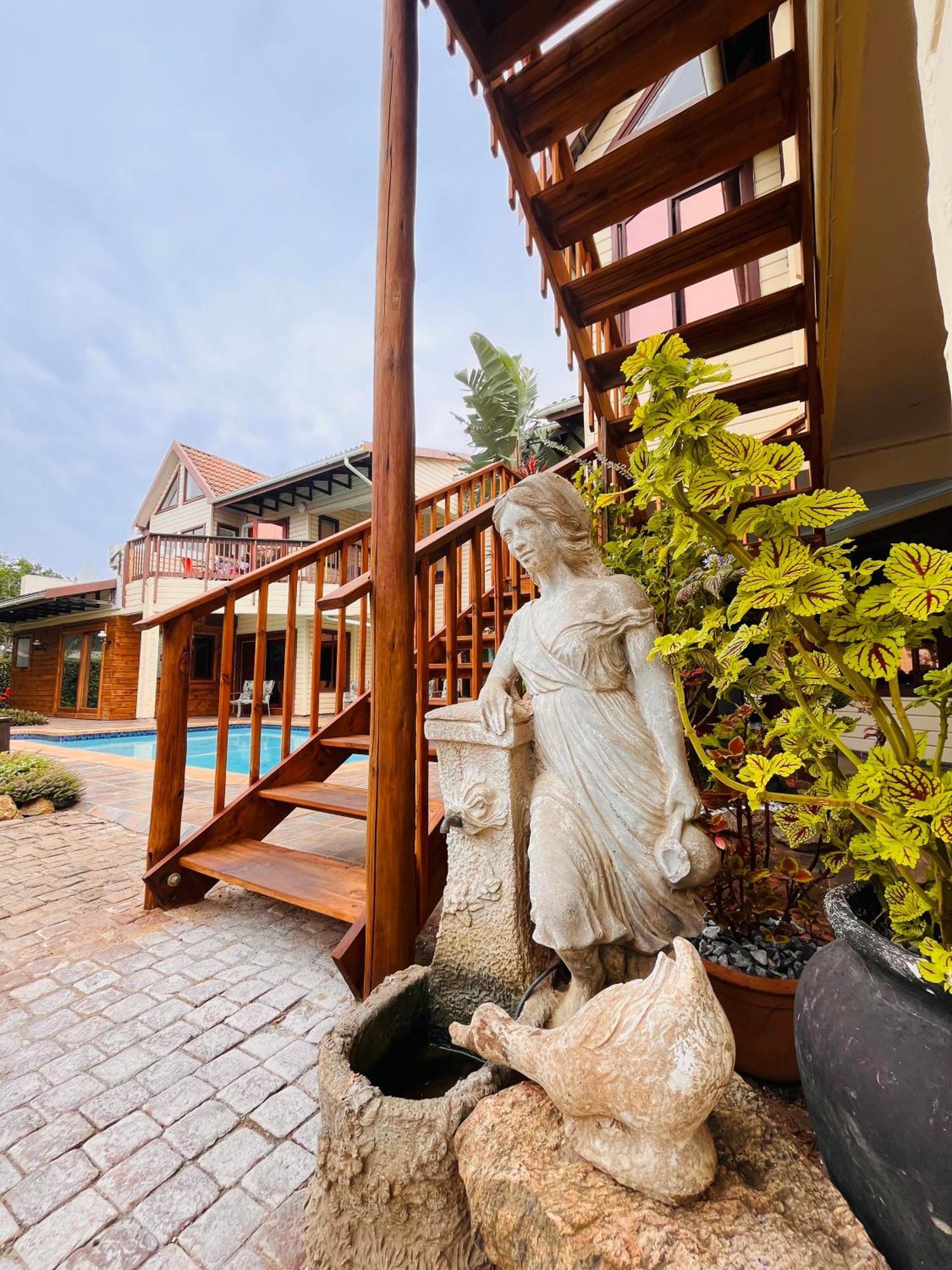 The Wood House Hotel Емпангени Екстериор снимка