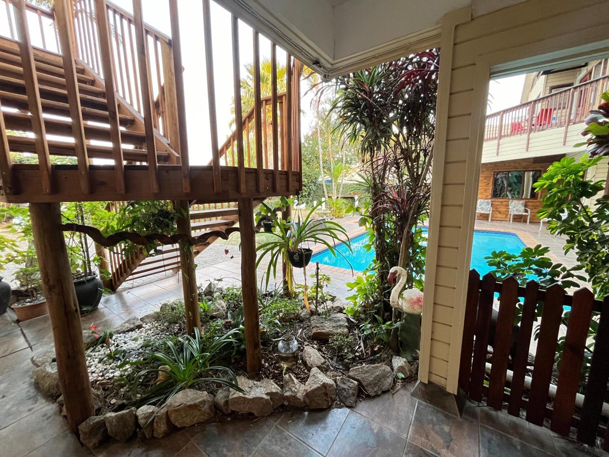 The Wood House Hotel Емпангени Екстериор снимка
