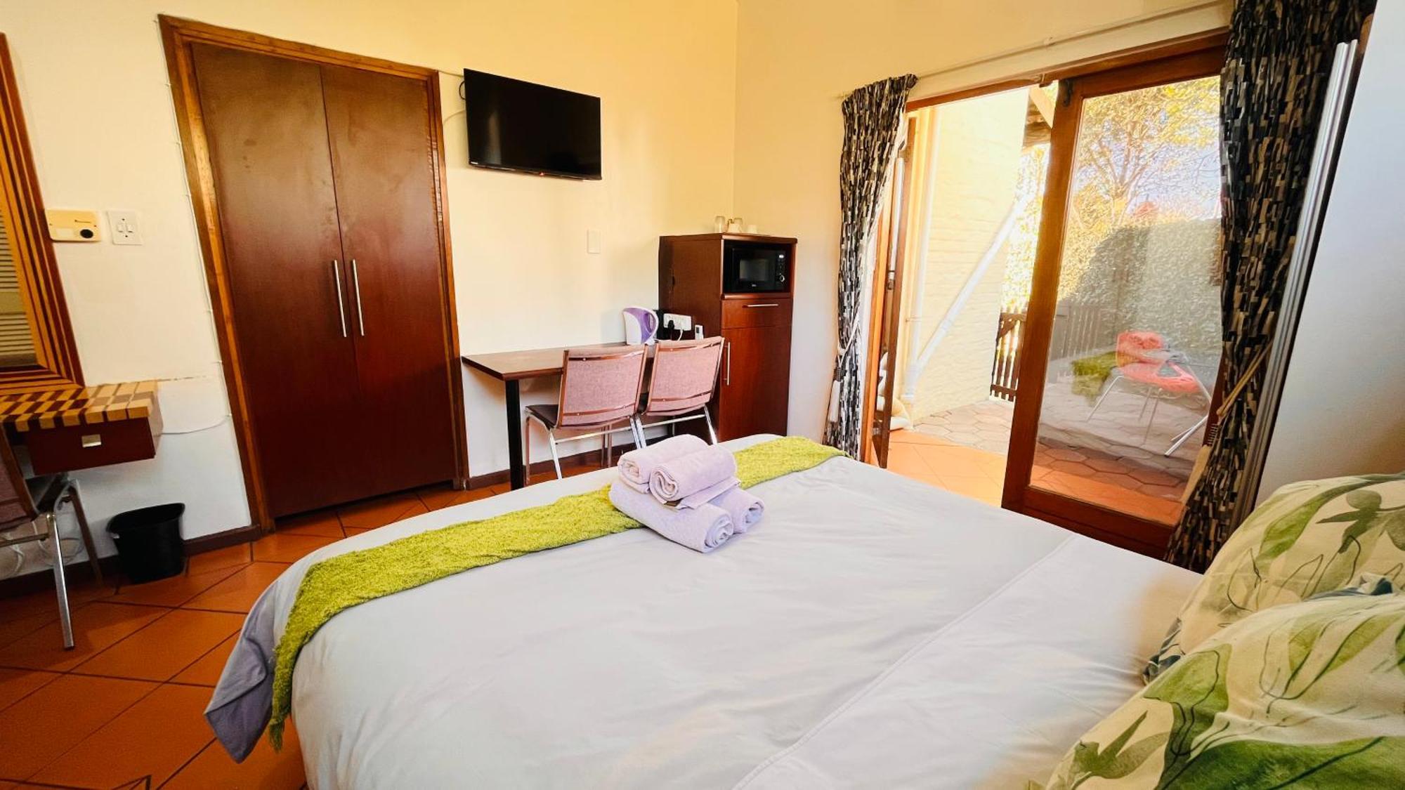 The Wood House Hotel Емпангени Екстериор снимка