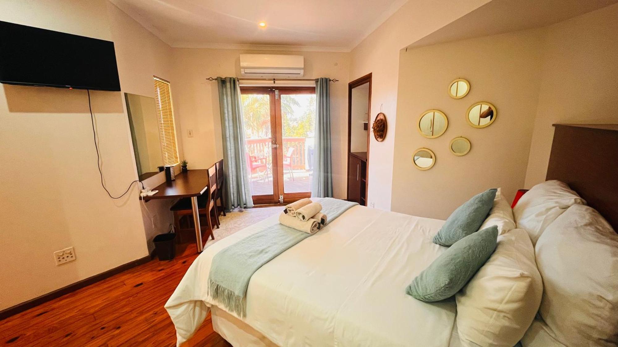 The Wood House Hotel Емпангени Екстериор снимка