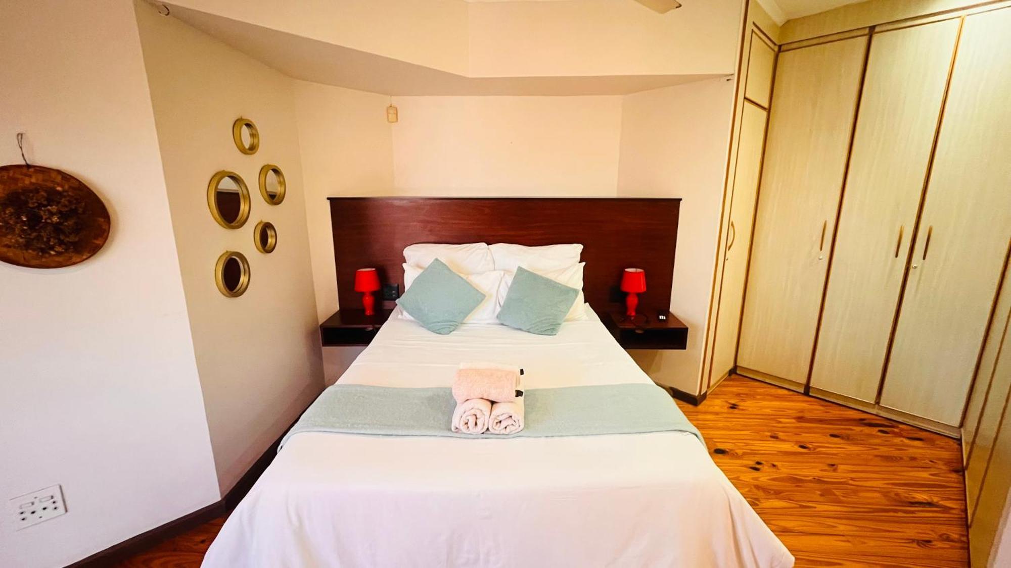 The Wood House Hotel Емпангени Екстериор снимка